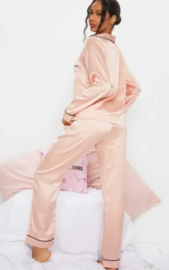 PrettyLittleThing Christmas Pajamas*Contrast Piping Satin Long PJ Set