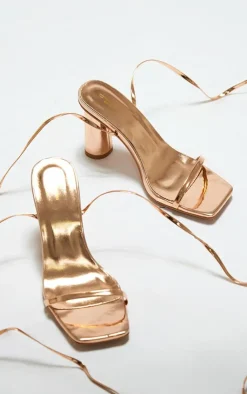 PrettyLittleThing Wide Fit Sandals*Wide Fit Metallic Pu Square Toe Lace Up High Round Heeled Sandals