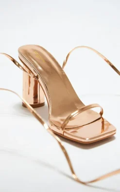 PrettyLittleThing Wide Fit Sandals*Wide Fit Metallic Pu Square Toe Lace Up High Round Heeled Sandals