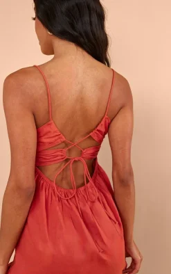 Tierred Cross Back Shift Dress-PrettyLittleThing Hot
