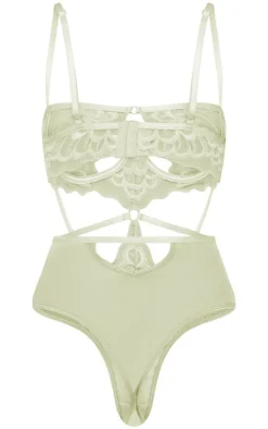 PrettyLittleThing Christmas Shop*Underwired Cut Out Lace Bodysuit