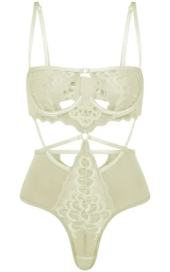 PrettyLittleThing Christmas Shop*Underwired Cut Out Lace Bodysuit