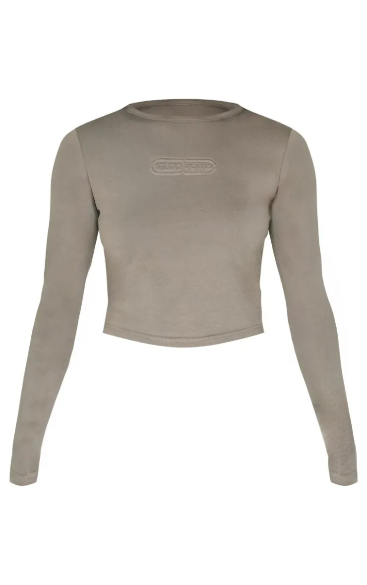 Discount PrettyLittleThing Embossed Studio Archives Long Sleeve Baby T Shirt Sage Khaki