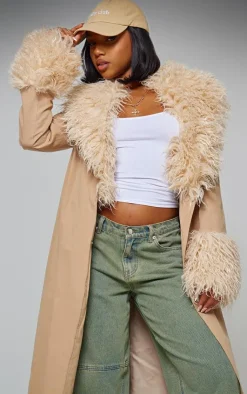PrettyLittleThing Christmas Shop*Faux Fur Contrast Collar Self Tie Maxi Coat