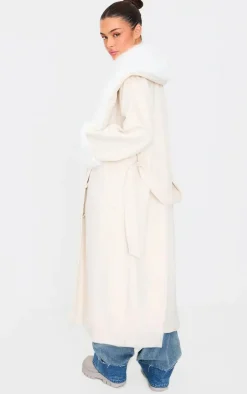 PrettyLittleThing Faux Fur Coats*Faux Fur Trim Contrast Faux Suede Coat