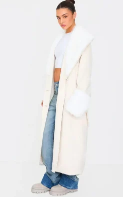 PrettyLittleThing Faux Fur Coats*Faux Fur Trim Contrast Faux Suede Coat
