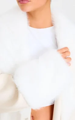 PrettyLittleThing Faux Fur Coats*Faux Fur Trim Contrast Faux Suede Coat