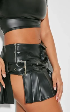 New PrettyLittleThing Shape Faux Leather Pleated Mini Skirt Black