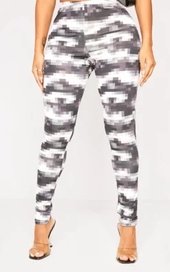 Sale PrettyLittleThing Shape Pixel Camo Slinky Leggings Black