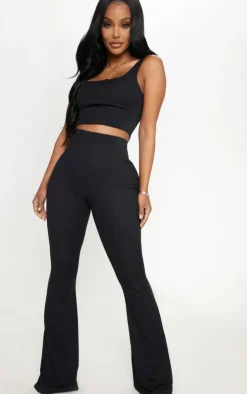 Best PrettyLittleThing Shape Ribbed Scoop Neck Crop Top Black