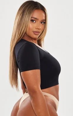 PrettyLittleThing Snatched*Shape Stretch Seamless Scoop Neck Crop T Shirt