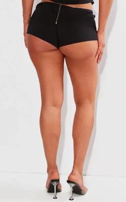 New PrettyLittleThing Shape Woven Low Rise Hot Pants Black