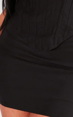 Hot PrettyLittleThing Shape Woven Mini Skirt Black