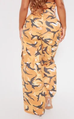 New PrettyLittleThing Shape Camo Pocket Detail Wide Leg Pants Bright Orange