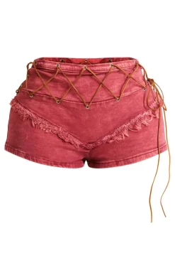 Sale PrettyLittleThing Shape Washed Denim Fray Detail Hot Pants Bright Red