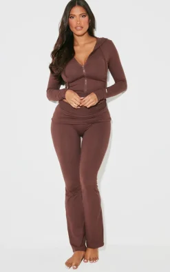 Sale PrettyLittleThing Shape Stretch Sculpted Zip Through Hoodie Brown