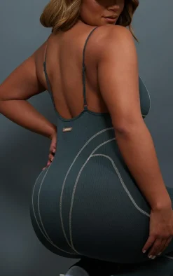 PrettyLittleThing Gym Wear*Shape Branded Contrast Stitch Zip Detail Gym Jumpsuit