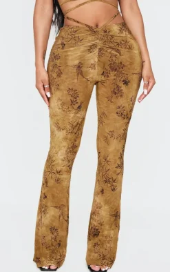 Sale PrettyLittleThing Shape Devore Dipped Waist Rushed Pants Green