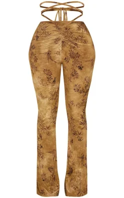 Sale PrettyLittleThing Shape Devore Dipped Waist Rushed Pants Green
