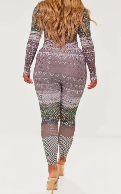 Best PrettyLittleThing Shape Pixel Camo Print Branded Gym Leggings Green