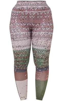 Best PrettyLittleThing Shape Pixel Camo Print Branded Gym Leggings Green