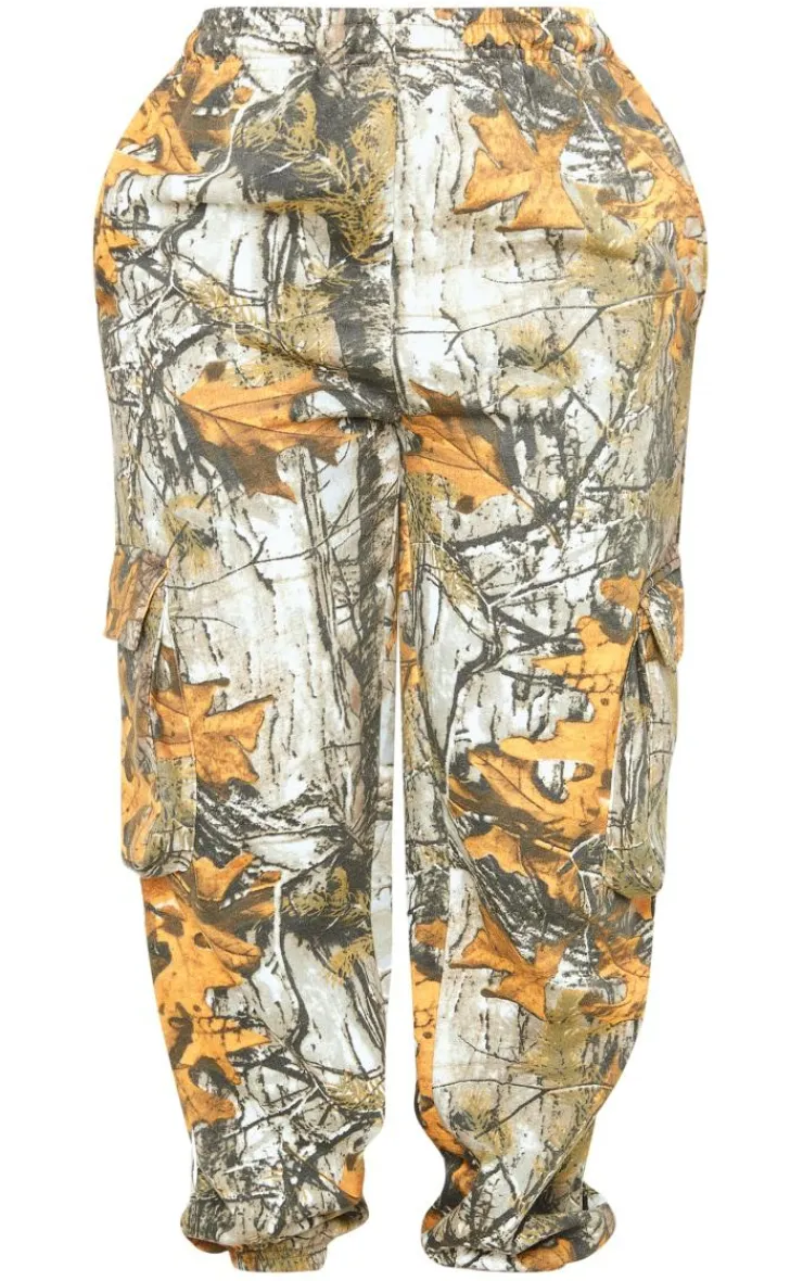 PrettyLittleThing Grey Sweatsuits*Shape Forest Camo Sweat Oversized Sweatpants