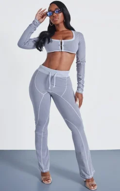 Outlet PrettyLittleThing Shape Washed Cotton Hook And Eye Long Sleeve Crop Top Light Grey