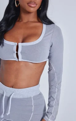 Outlet PrettyLittleThing Shape Washed Cotton Hook And Eye Long Sleeve Crop Top Light Grey