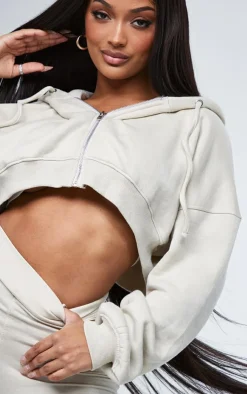 New PrettyLittleThing Shape Zip Front Long Sleeve Cropped Hoodie Oatmeal
