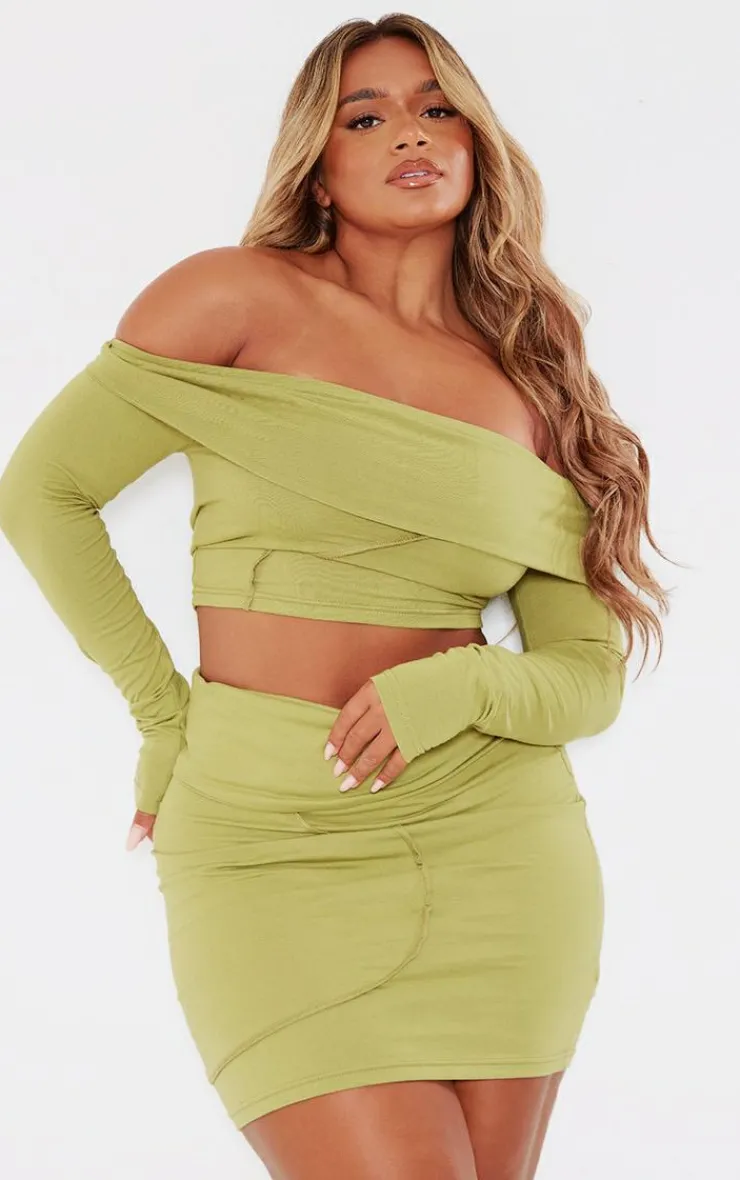 New PrettyLittleThing Shape Bardot Seam Detail Crop Top Olive
