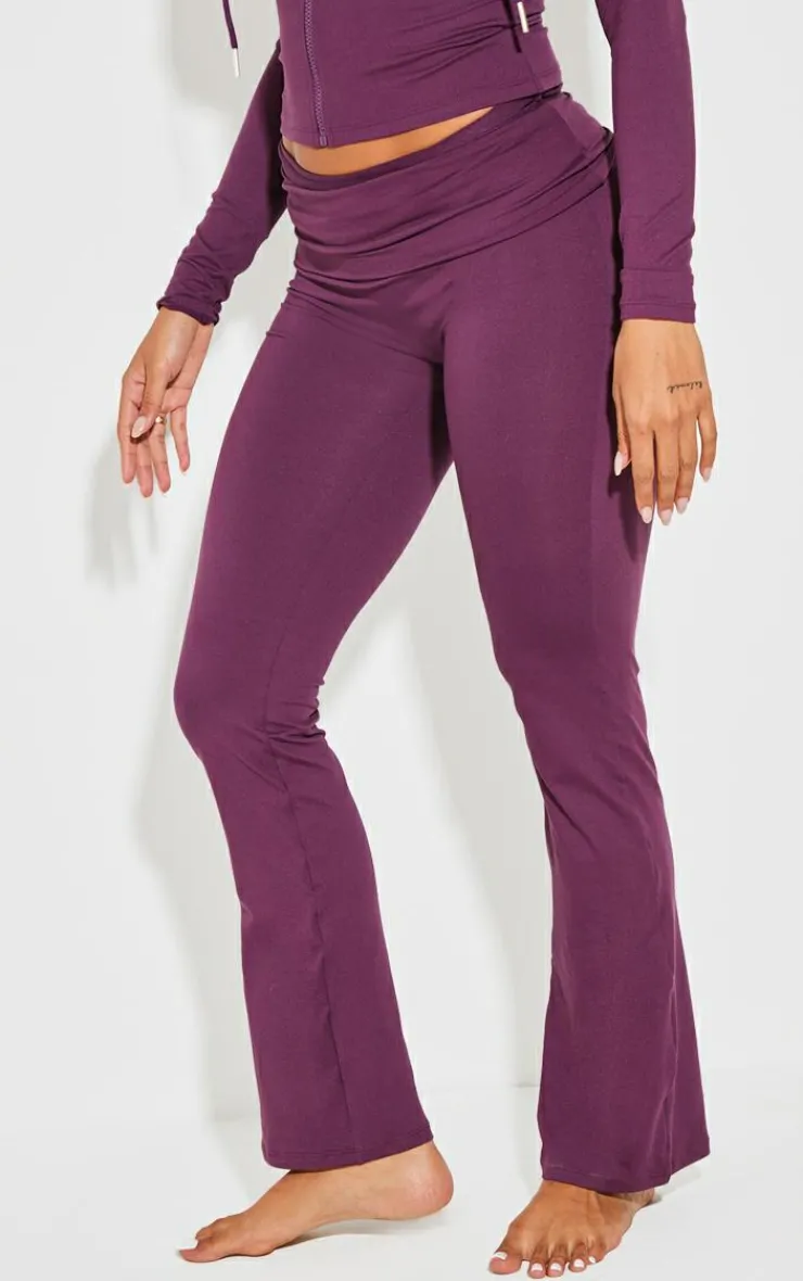 New PrettyLittleThing Shape Stretch Sculpted Foldover Waist Flare Pants Plum