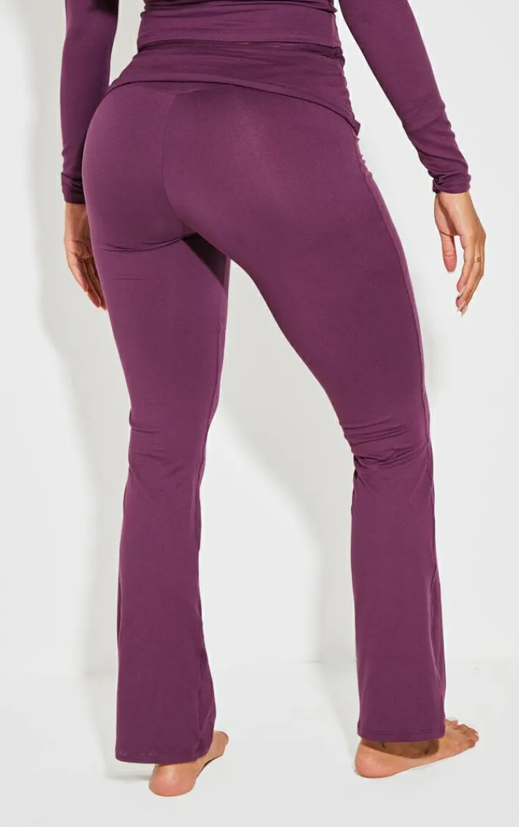 New PrettyLittleThing Shape Stretch Sculpted Foldover Waist Flare Pants Plum