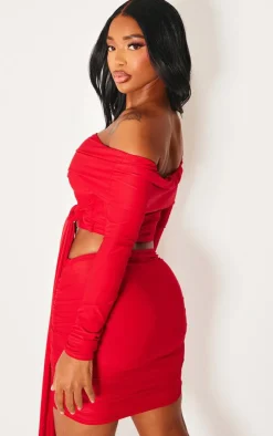 New PrettyLittleThing Shape Slinky Bardot Knot Side Crop Top Red