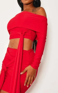 New PrettyLittleThing Shape Slinky Bardot Knot Side Crop Top Red