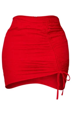 Discount PrettyLittleThing Shape Textu Ruched Side Bodycon Skirt Red