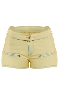 Hot PrettyLittleThing Shape Denim Belt Detail Hot Pants Washed Green