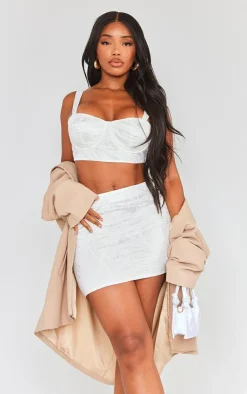 Sale PrettyLittleThing Shape Embroidered Low Rise Mini Skirt White