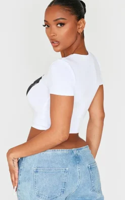 PrettyLittleThing T-Shirts*Shape Lips Graphic Cropped Baby Tee