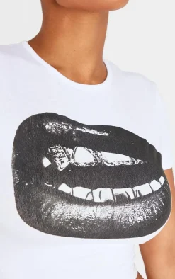 PrettyLittleThing T-Shirts*Shape Lips Graphic Cropped Baby Tee