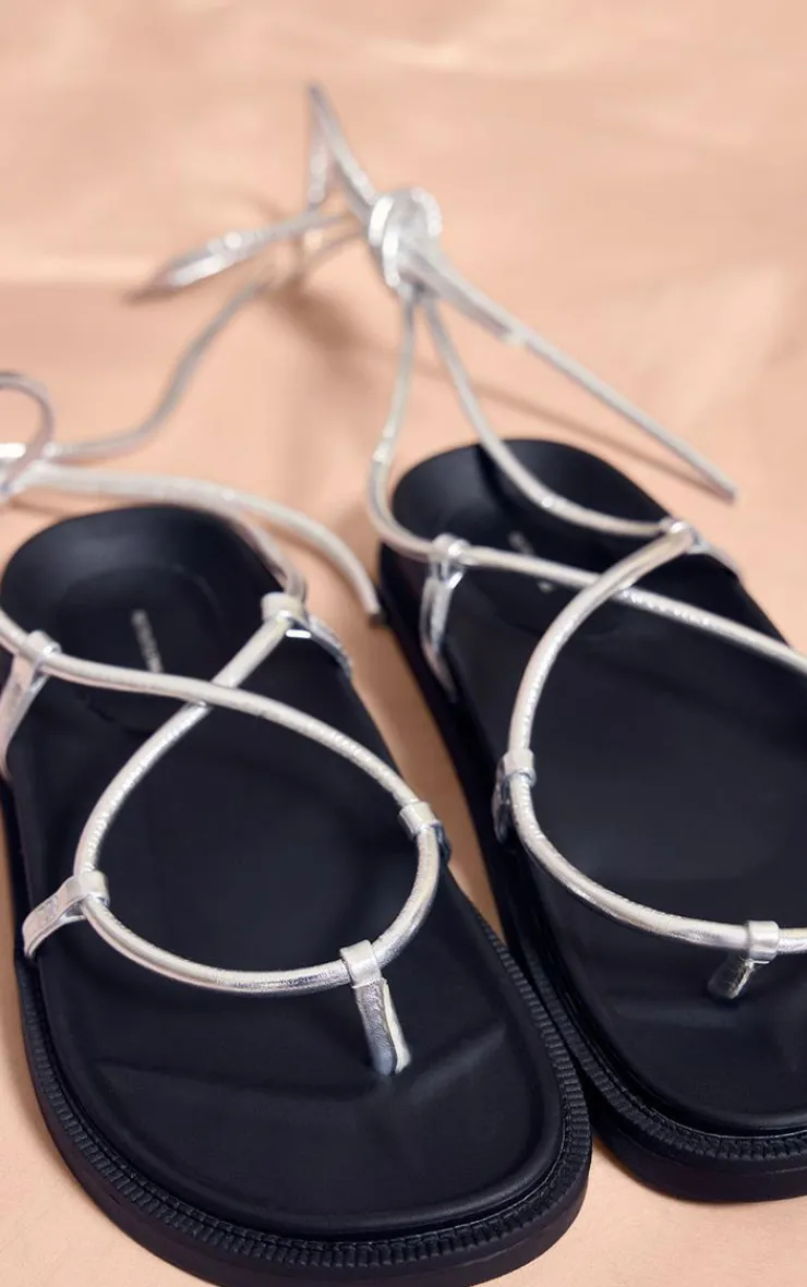 PrettyLittleThing Chunky Sandals*PU Round Toe Crossover Strap Lace Up Chunky Sandals
