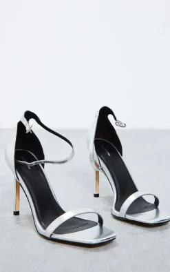 PrettyLittleThing Heeled Sandals*PU Square Toe Heeled Sandals