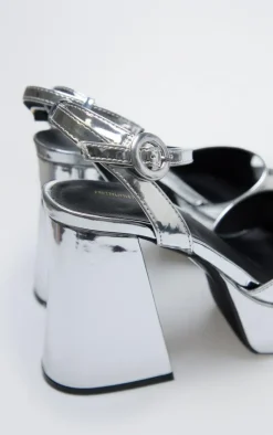 PrettyLittleThing Platform Sandals*PU Strap Detail Flare Platform Heeled Sandals