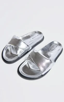 PrettyLittleThing Flat Sandals*Real Leather Round Toe Cross Strap Footbed Sandals