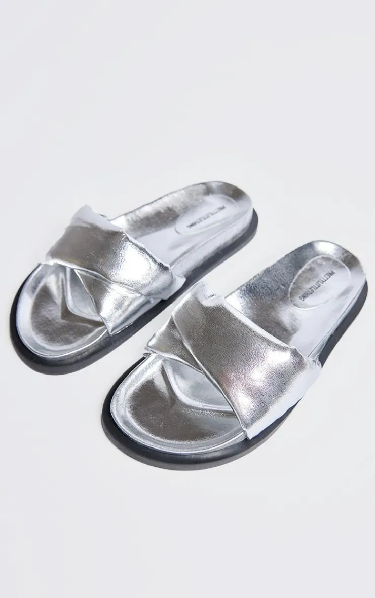PrettyLittleThing Flat Sandals*Real Leather Round Toe Cross Strap Footbed Sandals