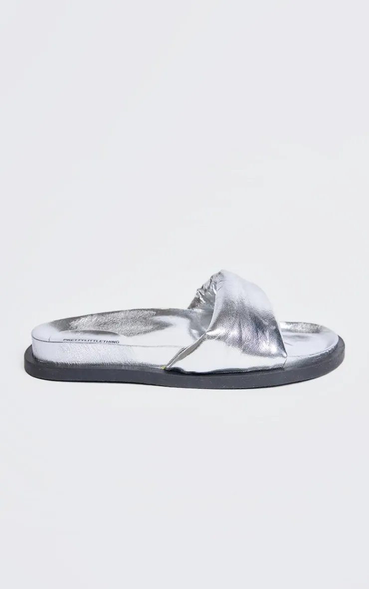 PrettyLittleThing Flat Sandals*Real Leather Round Toe Cross Strap Footbed Sandals