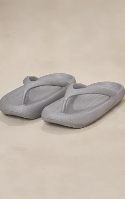 PrettyLittleThing Chunky Sandals*Round Toe Chunky Flip Flop Sandals