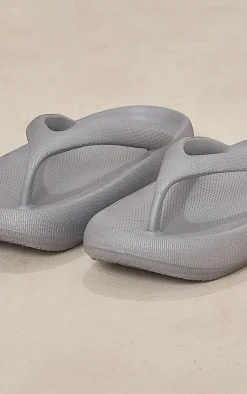 PrettyLittleThing Chunky Sandals*Round Toe Chunky Flip Flop Sandals