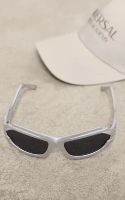 PrettyLittleThing Sunglasses*Sporty Zig Zag Frame Sunglasses