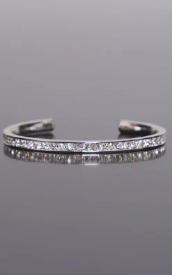 PrettyLittleThing Bracelets*Thick Diamante Bangle