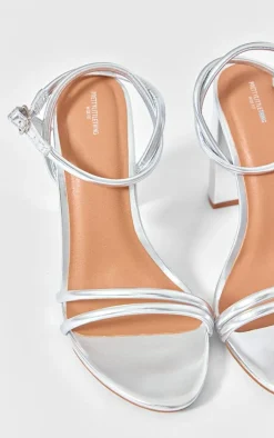 PrettyLittleThing Wide Fit Sandals*Wide Fit Metallic PU Round Toe Barely There Block Heeled Sandals